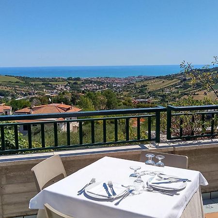Hotel Ristorante Il Grillo Acquaviva Picena Kültér fotó